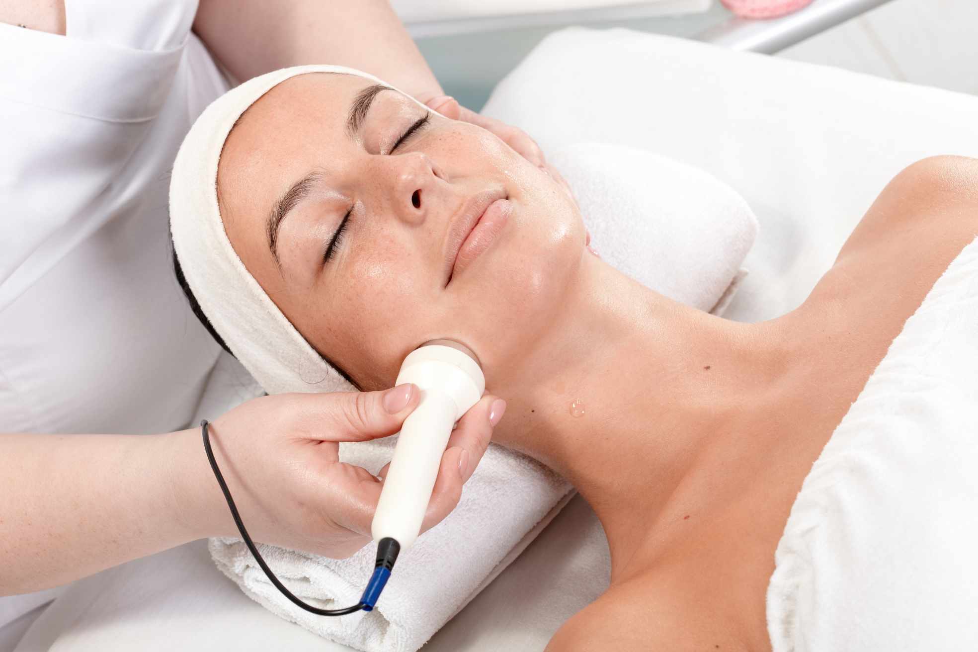 HIFU Treatment: The Non-Surgical Face Lift Explained