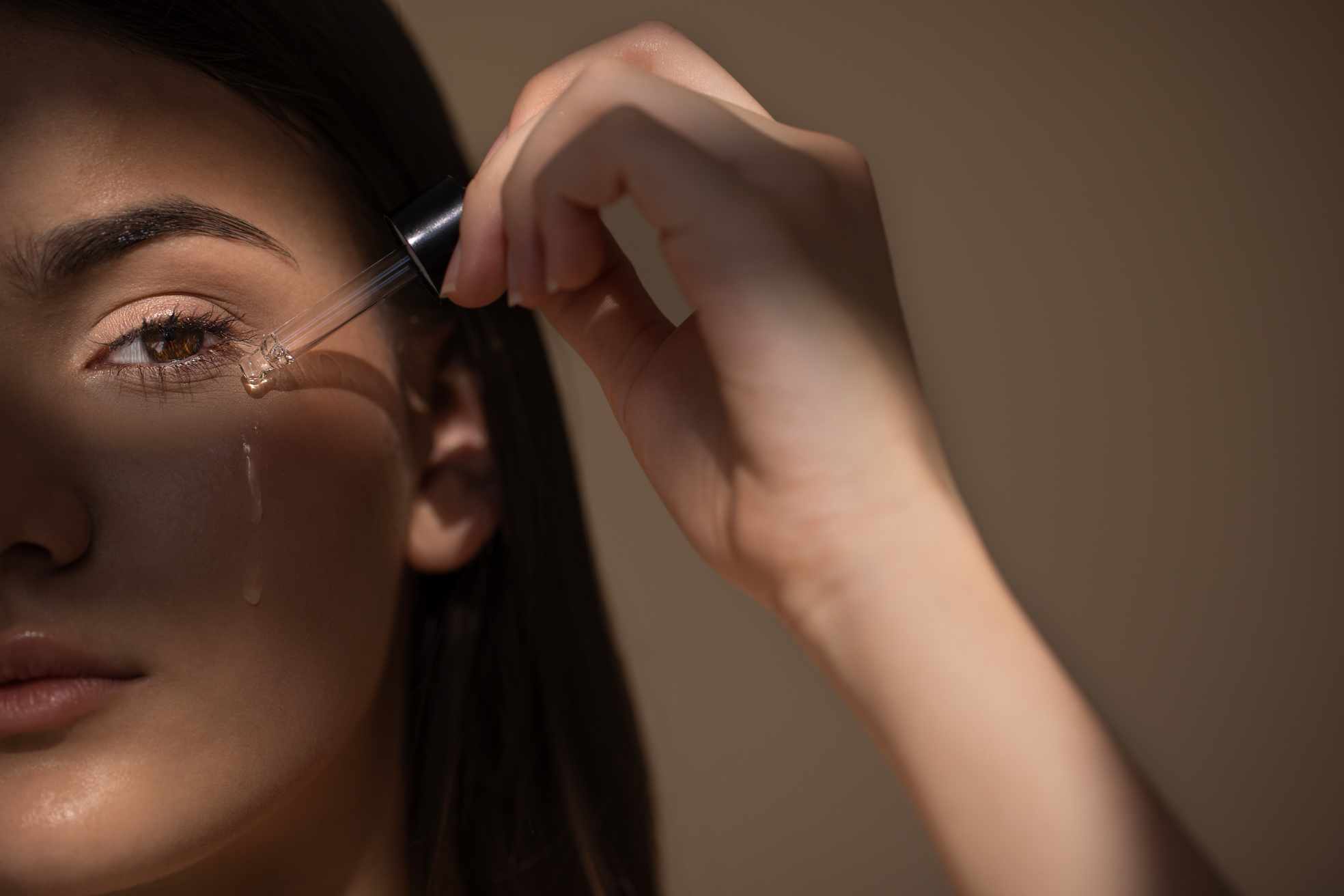 Vitamin C Serums and IPL: How to Combine Skincare and Clinic Treatments